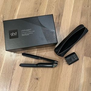 GHD Unplugged Styler